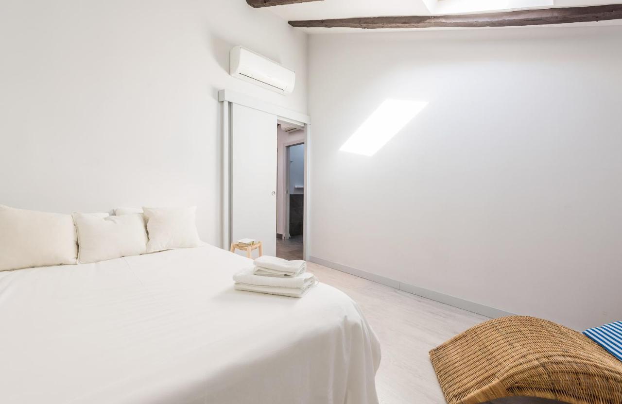 Bohemian 2Bedroom Attic In Lavapies Madrid Luaran gambar